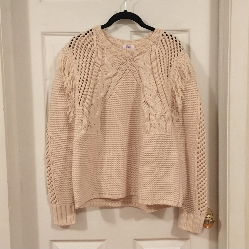 Q&A Los Angeles Cable Knit Sweater